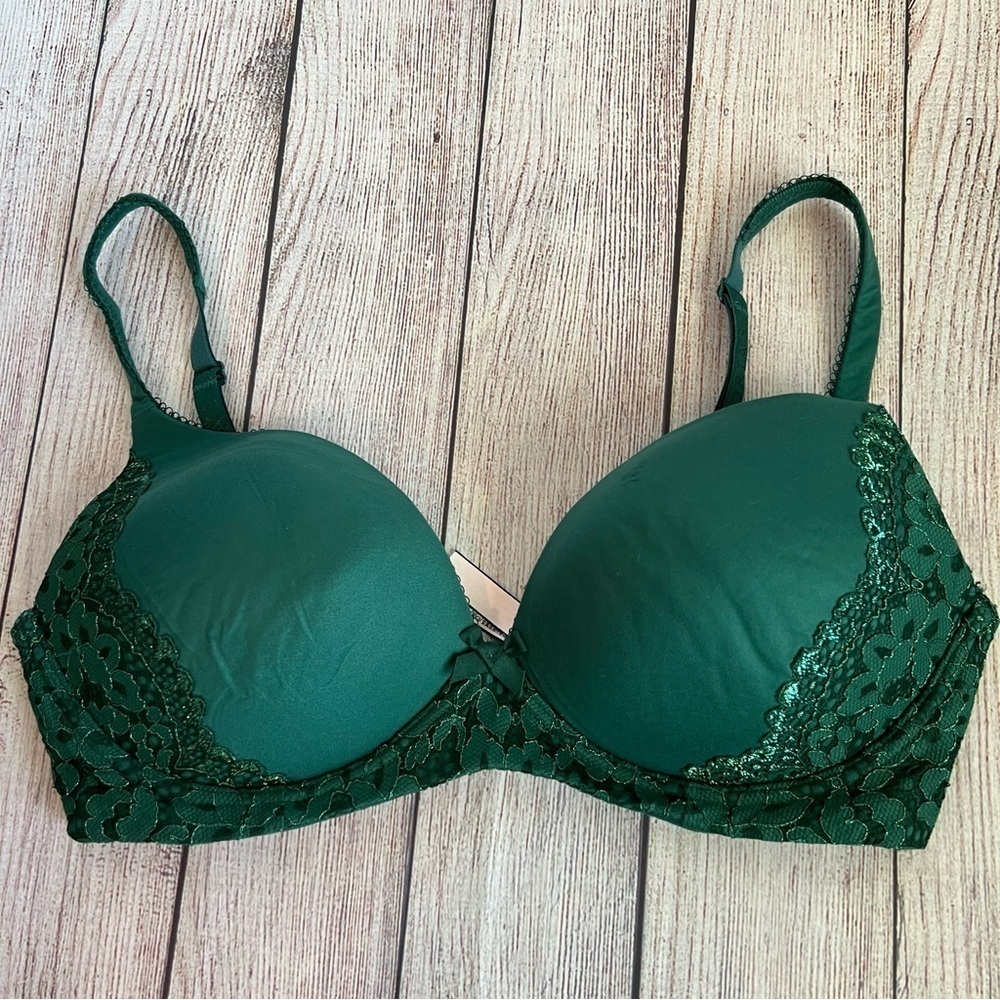 Victoria’s Secret Body by Victoria Green Bra 34D